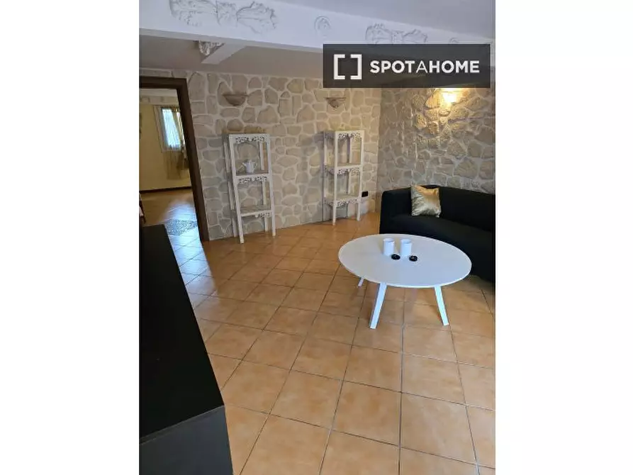 Immagine 1 di Appartamento in affitto  in Via Antonio Bonazza a Padova
