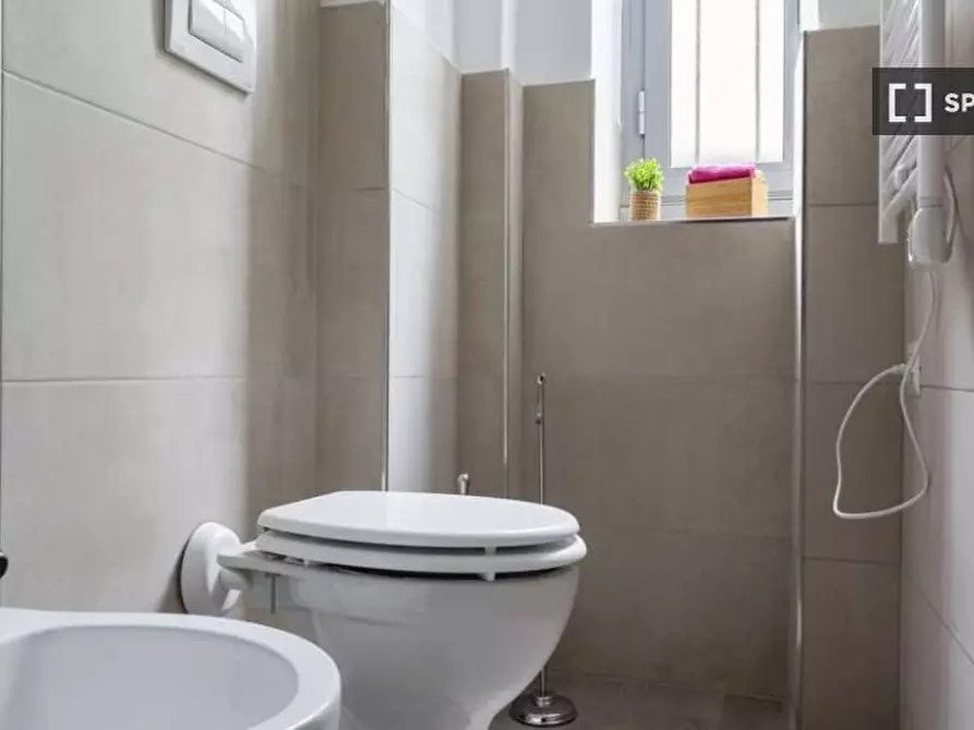 Immagine 12 di Camera condivisa in affitto  in Via Verona a Milano