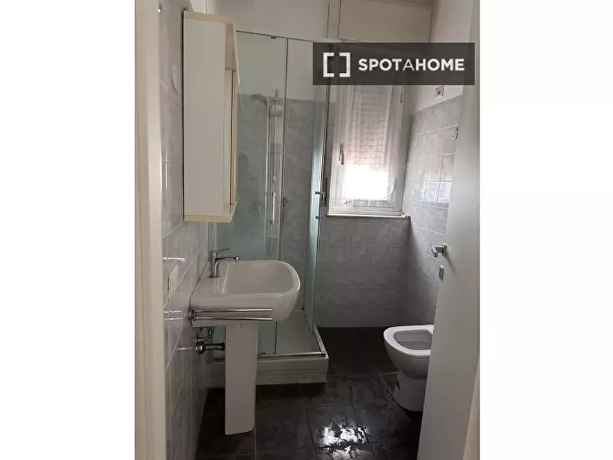 Immagine 7 di Camera condivisa in affitto  in Via Teano a Milano