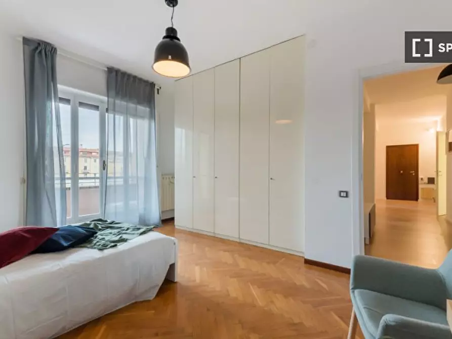 Immagine 2 di Camera condivisa in affitto  in Via Elba a Milano