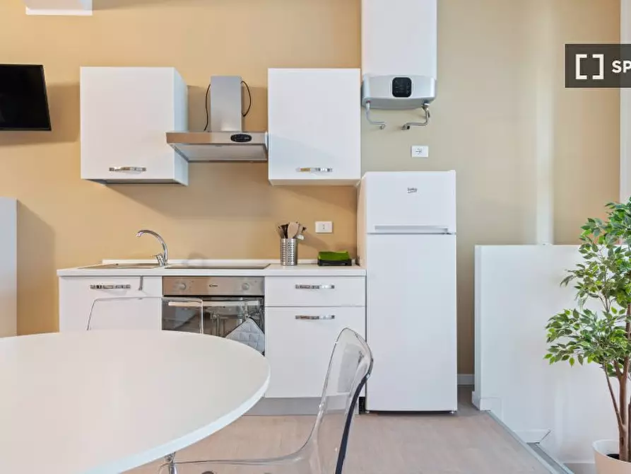 Immagine 6 di Ufficio in affitto  in Via Luciano Manara a Milano