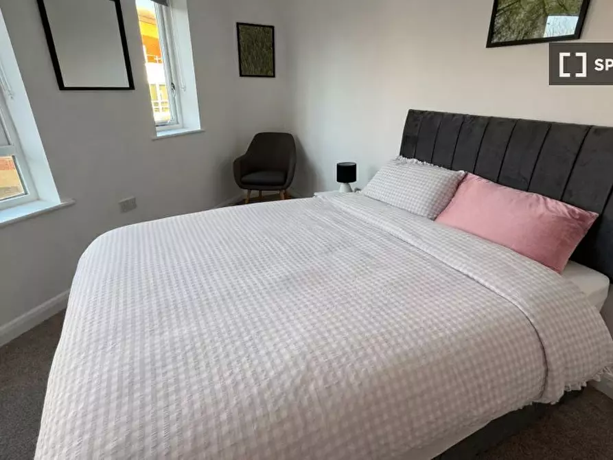 Immagine 15 di Appartamento in affitto  in Albatross Close a East Ham