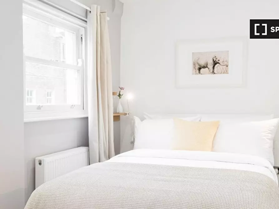 Immagine 10 di Appartamento in affitto  in Windmill St a Camden Town