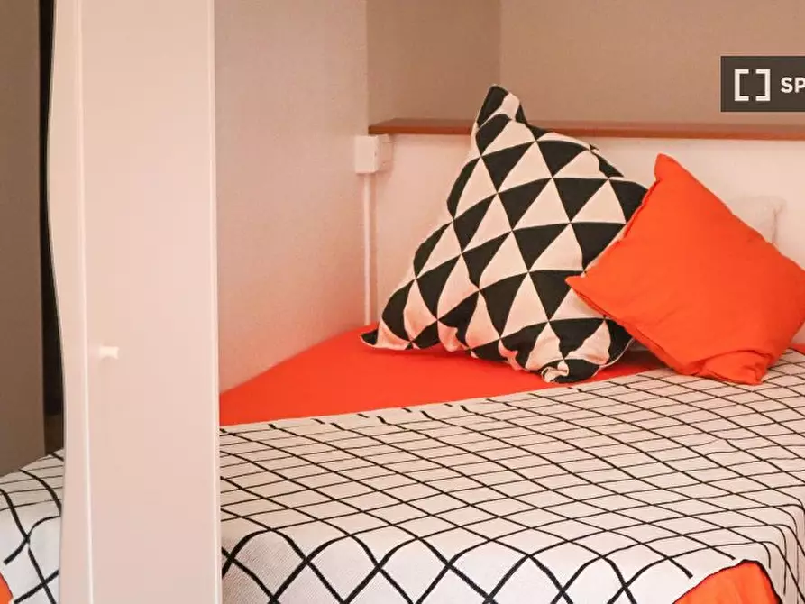 Immagine 4 di Camera condivisa in affitto  in Via tigellio a Cagliari