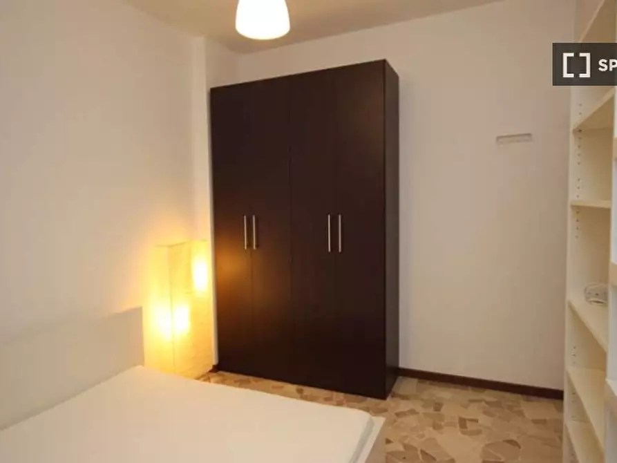 Immagine 2 di Camera condivisa in affitto  in Via Salvatore Barzilai a Milano