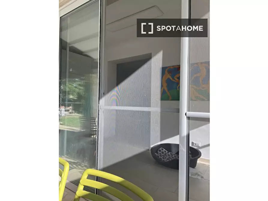 Immagine 2 di Camera condivisa in affitto  in Via Sacrofanese a Canale Monterano