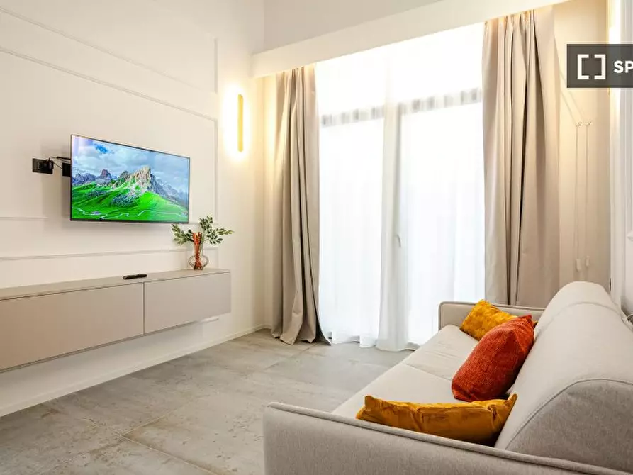 Immagine 1 di Appartamento in affitto  in Via Francesco Albani a Bologna