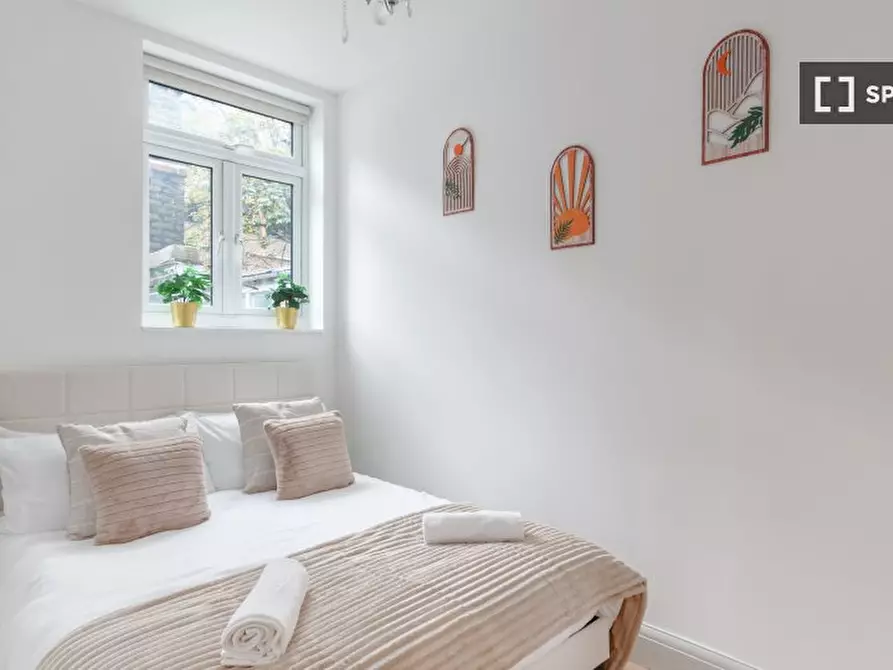 Immagine 13 di Appartamento in affitto  in Upper Richmond Rd a Wandsworth