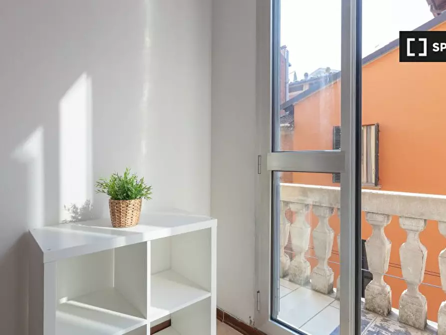 Immagine 5 di Camera condivisa in affitto  in Via Giuseppe Petroni a Bologna