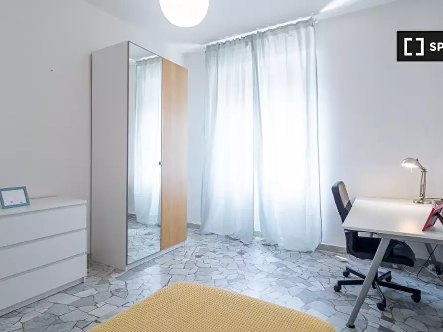 Immagine 5 di Camera condivisa in affitto  in Via Fratelli Rosselli a Milano