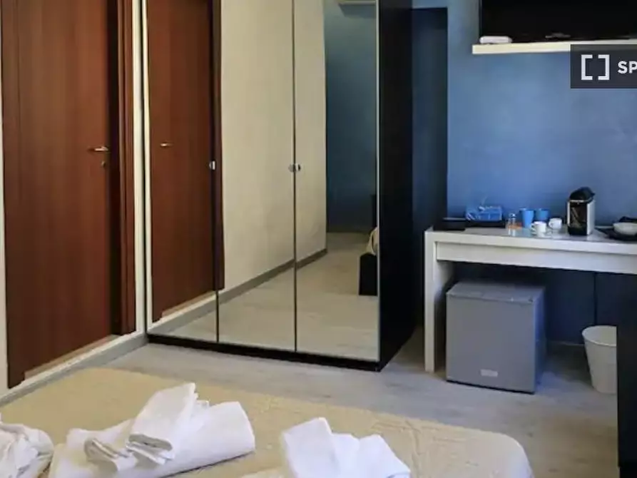 Immagine 10 di Camera condivisa in affitto  in Viale Carlo Felice a Roma