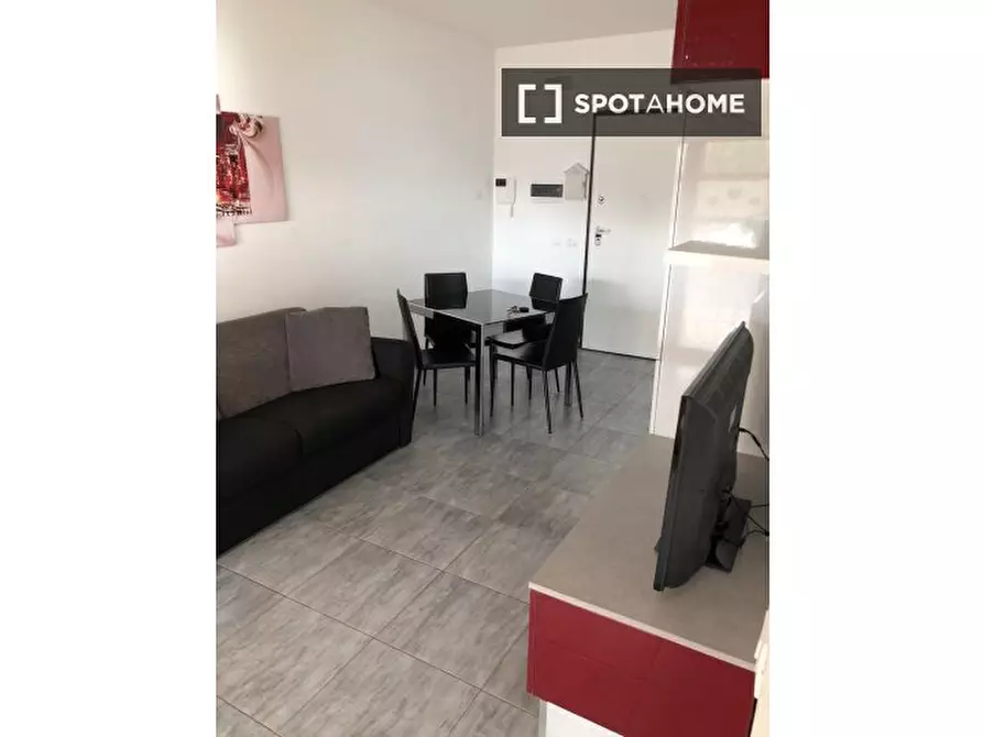 Immagine 3 di Appartamento in affitto  in Via Giuseppe Beduschi a Roma