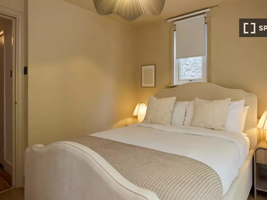 Immagine 7 di Appartamento in affitto  in Blythe Road a Hammersmith