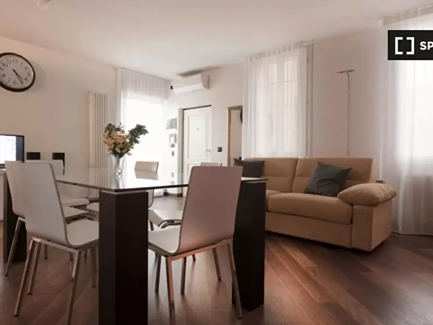 Immagine 5 di Appartamento in affitto  in Via delle Moline a Bologna