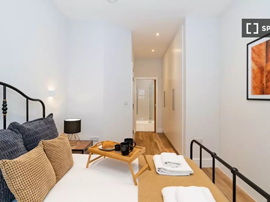 Immagine 9 di Appartamento in affitto  in High Street Mews a Merton