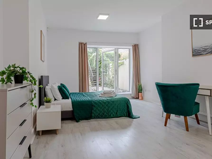 Immagine 16 di Appartamento in affitto  in Apartment a Kensington