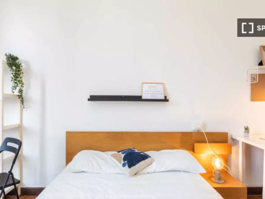 Immagine 2 di Camera condivisa in affitto  in Via Alfonso Corti a Milano