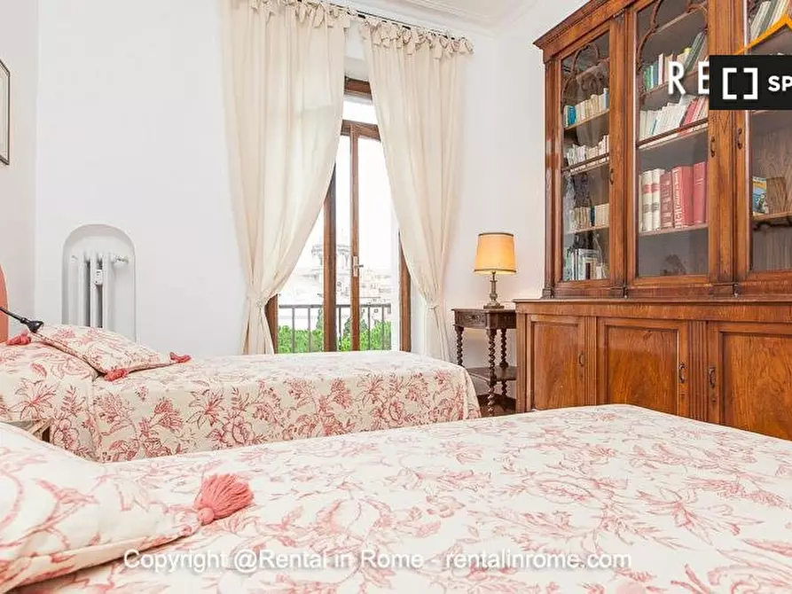 Immagine 8 di Appartamento in affitto  in Via di S. Nicola de' Cesarini a Roma