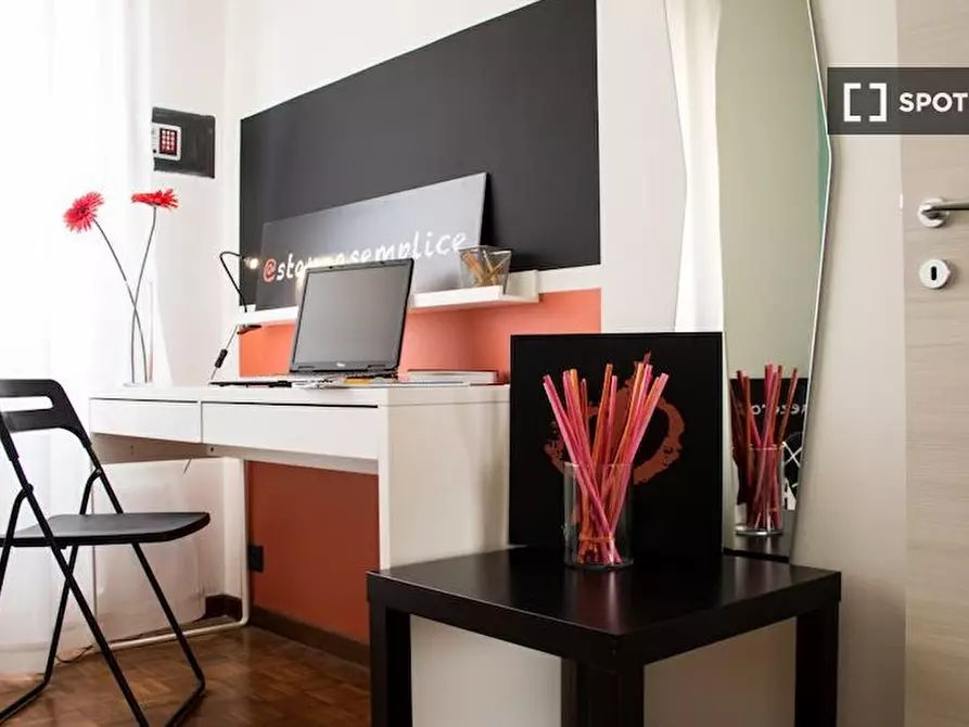 Immagine 5 di Camera condivisa in affitto  in Mantova a Brescia