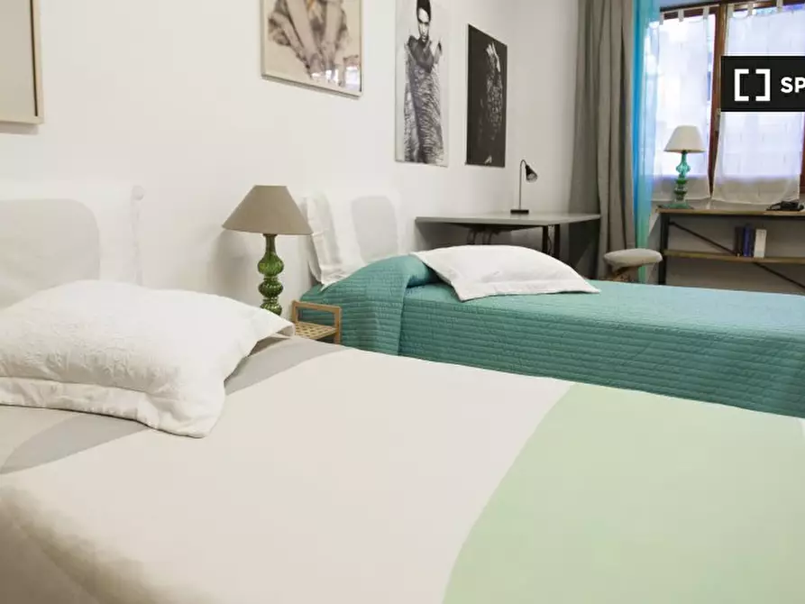 Immagine 4 di Camera condivisa in affitto  in Viale Appio Claudio, 00174 Roma RM, Italy a Roma