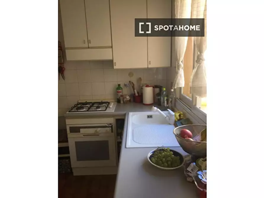 Immagine 12 di Camera condivisa in affitto  in Via Santa Croce a Bologna