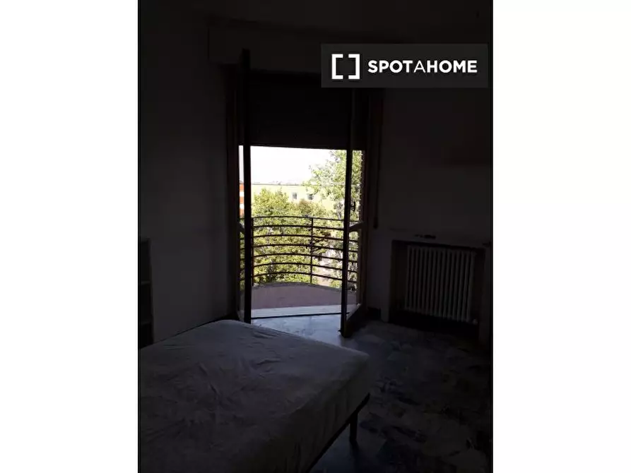 Immagine 17 di Camera condivisa in affitto  in Via Leonetto Cipriani a Bologna
