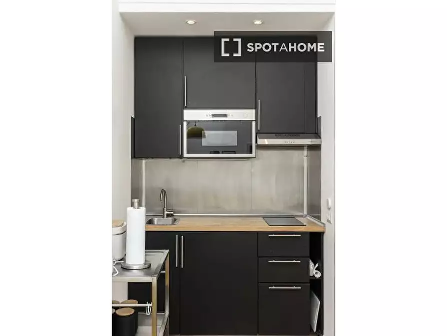 Immagine 17 di Appartamento in affitto  in Via Giambellino a Milano