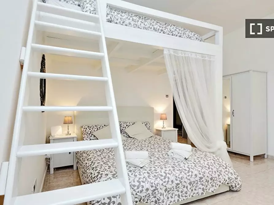 Immagine 1 di Appartamento in affitto  in Via Laura Mantegazza a Roma