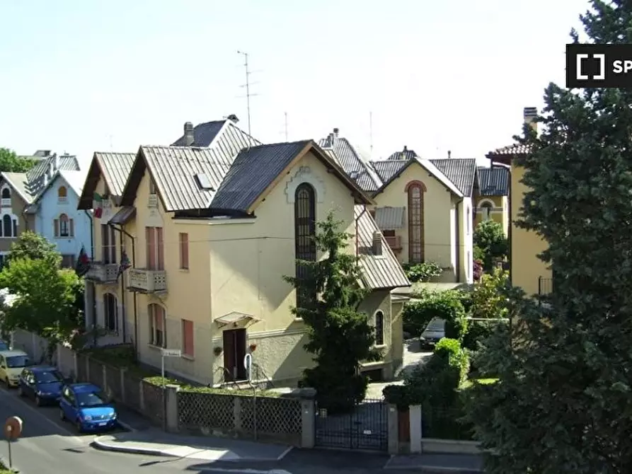 Immagine 17 di Camera condivisa in affitto  in Via Armando Diaz a Baranzate
