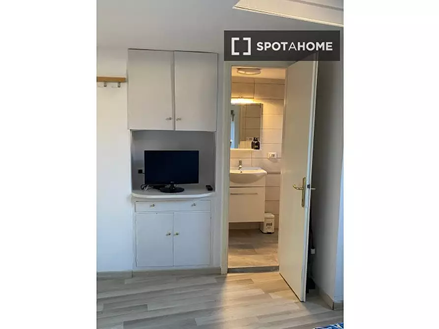 Immagine 2 di Appartamento in affitto  in Vicolo del Cinque a Roma