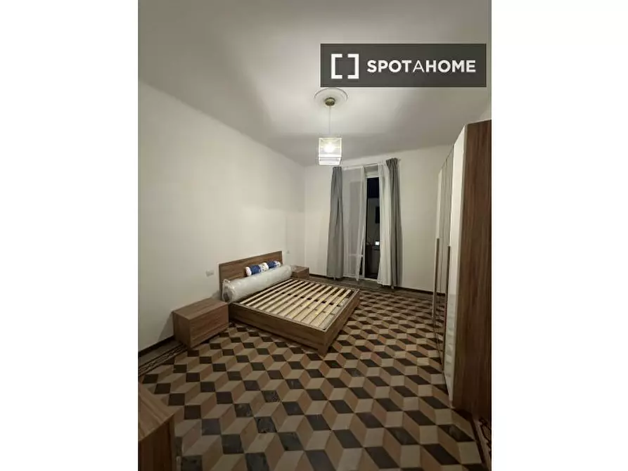 Immagine 1 di Camera condivisa in affitto  in Via Polesine a Milano