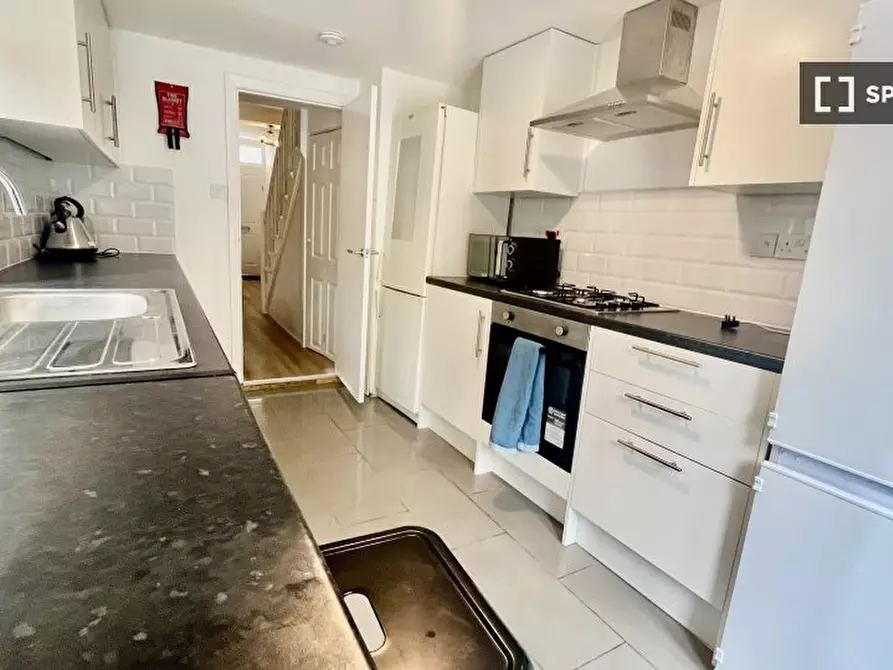 Immagine 8 di Camera condivisa in affitto  in Moffat Rd a Wandsworth