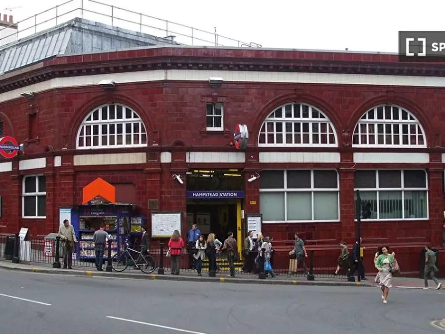 Immagine 8 di Appartamento in affitto  in Glenloch Rd a Camden Town