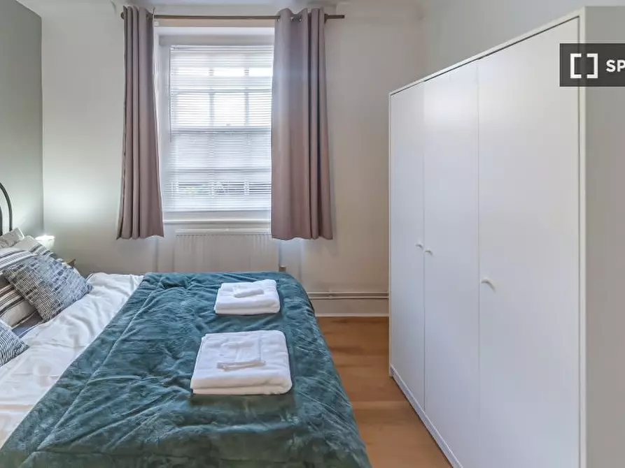 Immagine 15 di Appartamento in affitto  in Wellington Way a Poplar
