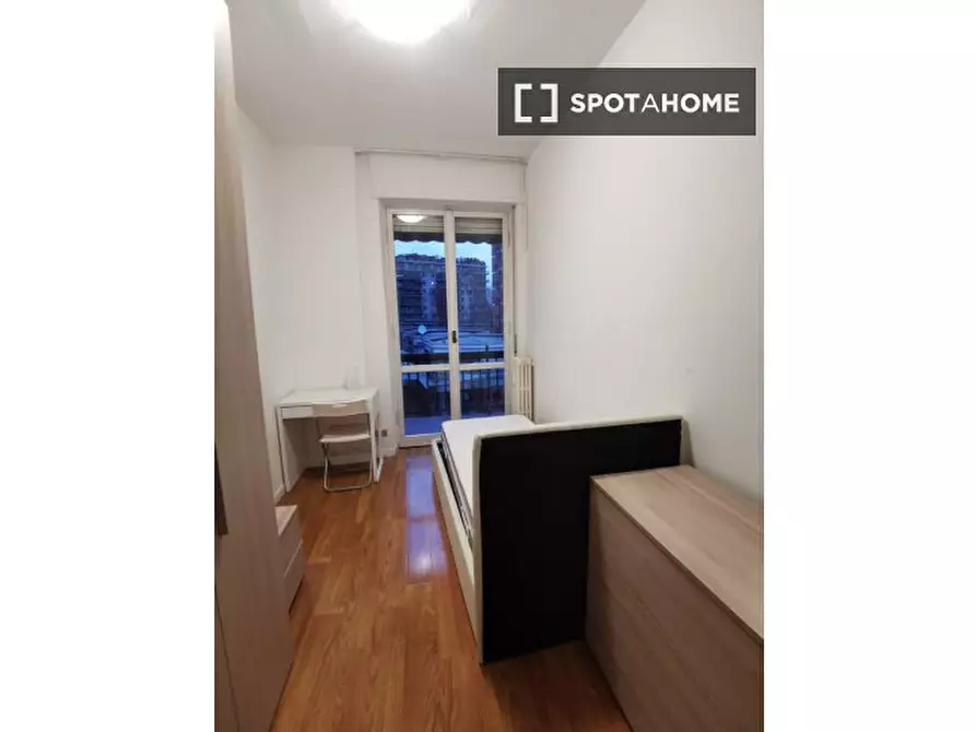 Immagine 18 di Camera condivisa in affitto  in Via Privata Renzo e Lucia a Milano