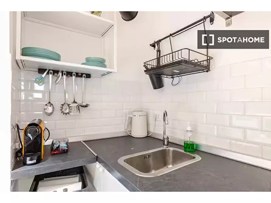 Immagine 9 di Appartamento in affitto  in Via del Pigneto a Roma