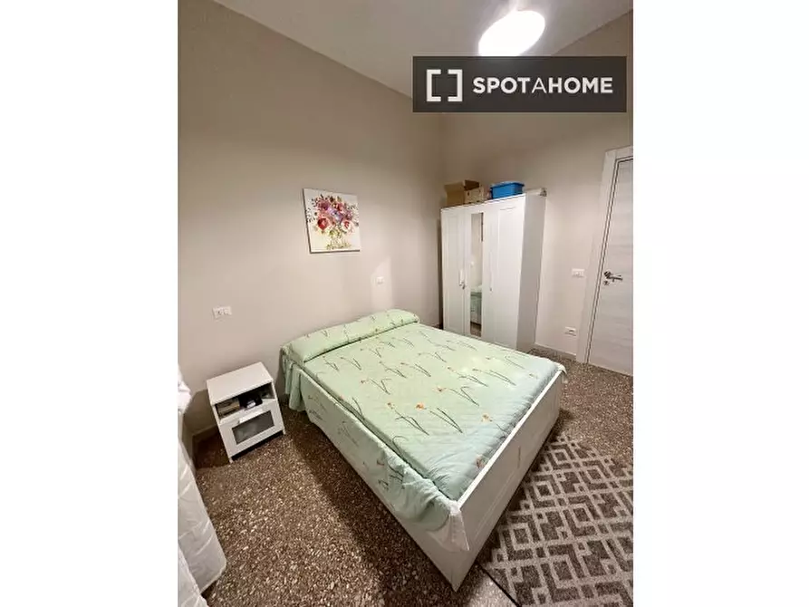 Immagine 3 di Camera condivisa in affitto  in Via Cesare Rasponi a Roma