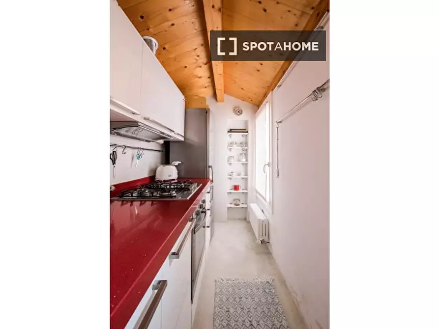Immagine 6 di Appartamento in affitto  in Via Santa Caterina a Bologna