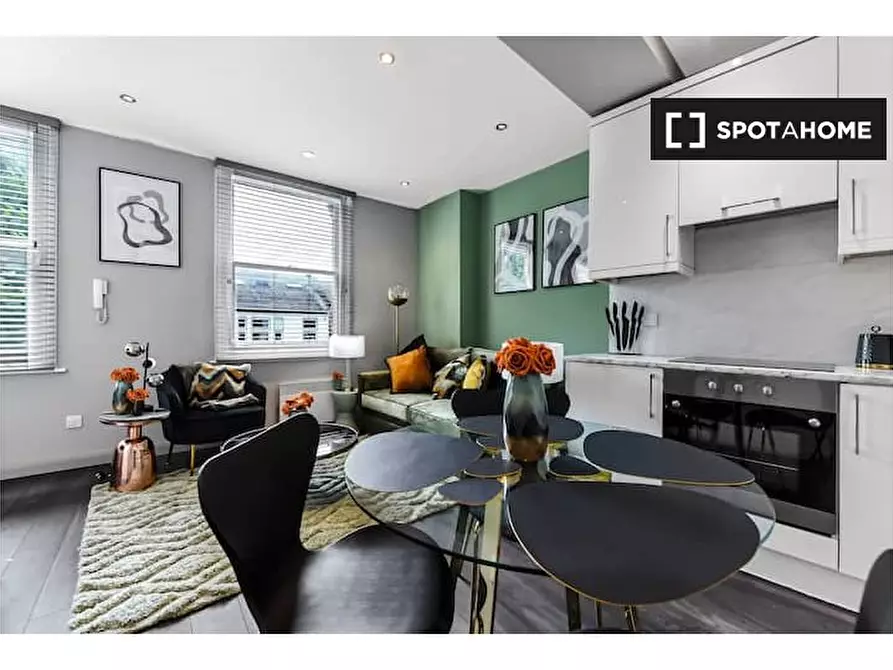 Immagine 10 di Appartamento in affitto  in Flat a Camden Town