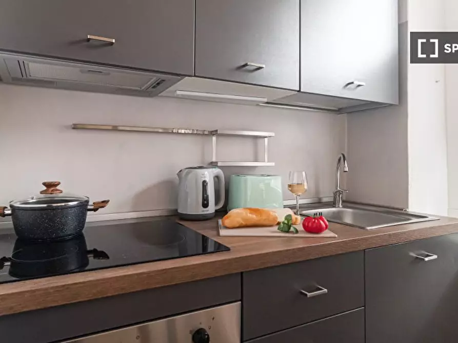 Immagine 8 di Ufficio in affitto  in Via Cola Montano a Milano