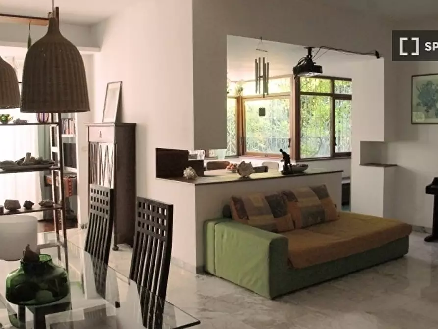 Immagine 7 di Camera condivisa in affitto  in Via di S. Calepodio a Roma