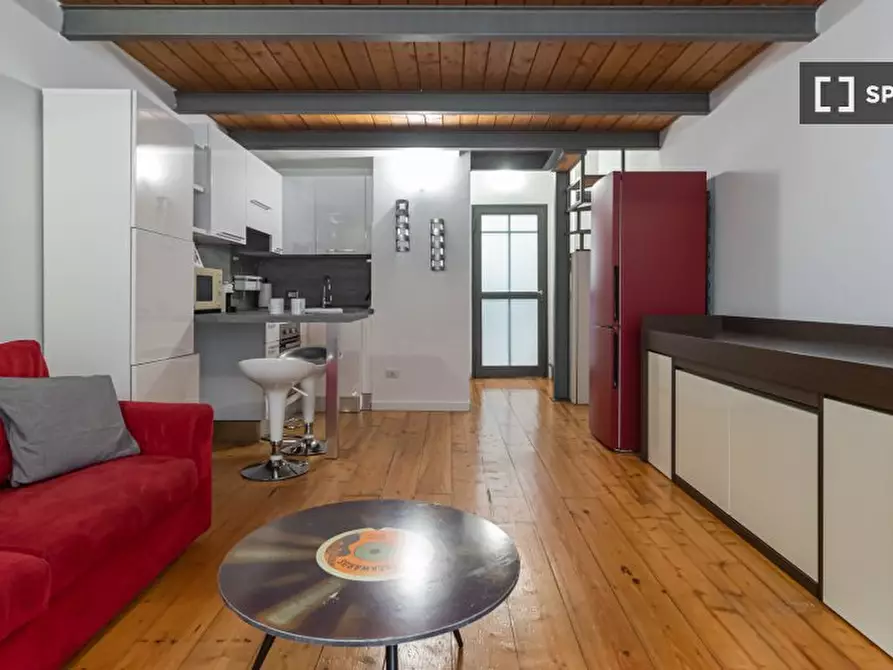 Immagine 1 di Appartamento in affitto  in Via Spezia a Milano