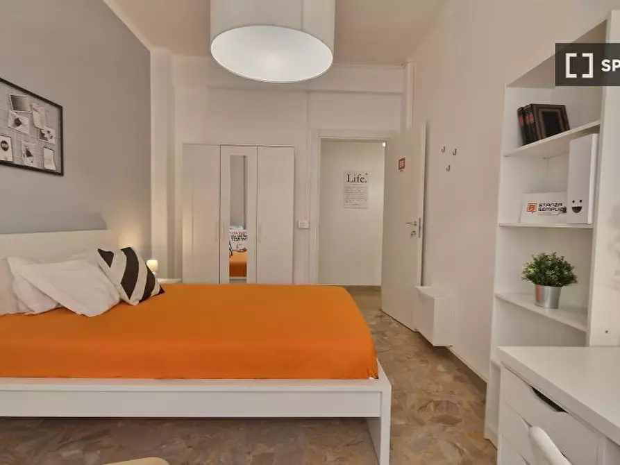 Immagine 4 di Camera condivisa in affitto  in Lungotevere di Pietra Papa a Roma