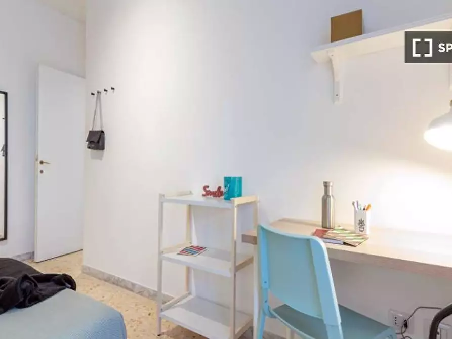 Immagine 2 di Camera condivisa in affitto  in Viale Etiopia a Roma