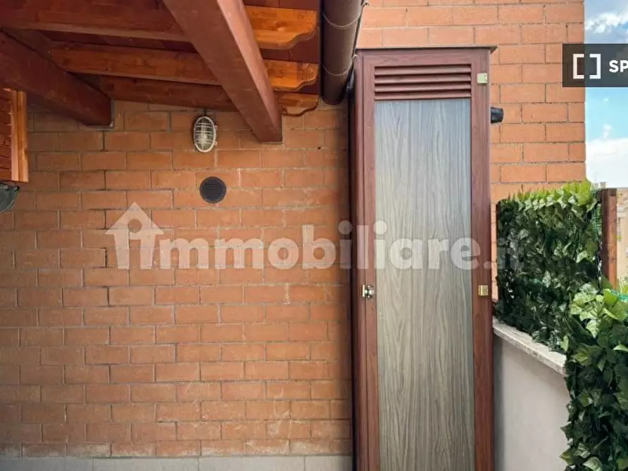 Immagine 11 di Appartamento in affitto  in Via Renato Salvatori a Roma