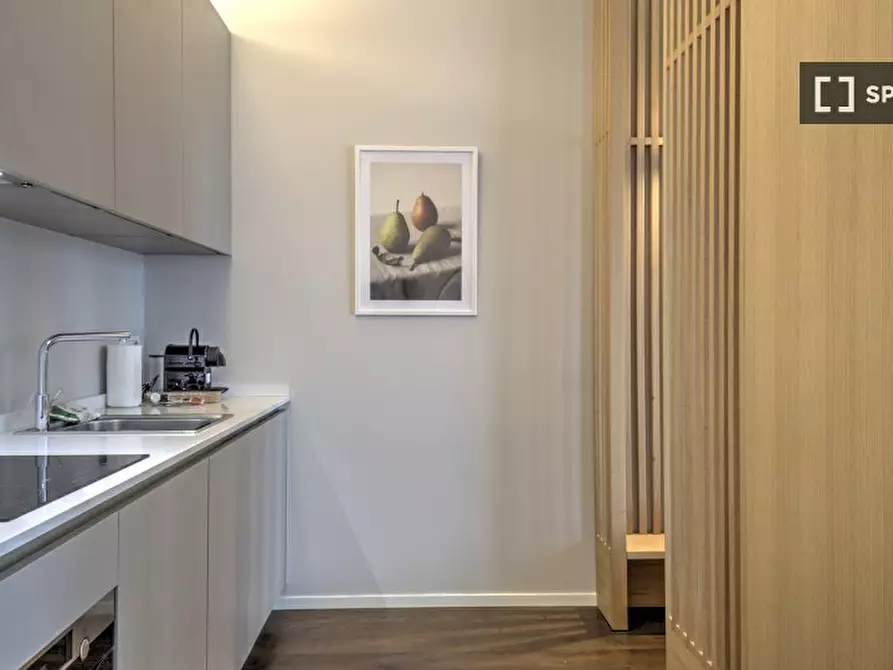 Immagine 7 di Ufficio in affitto  in Viale Vittorio Veneto a Milano