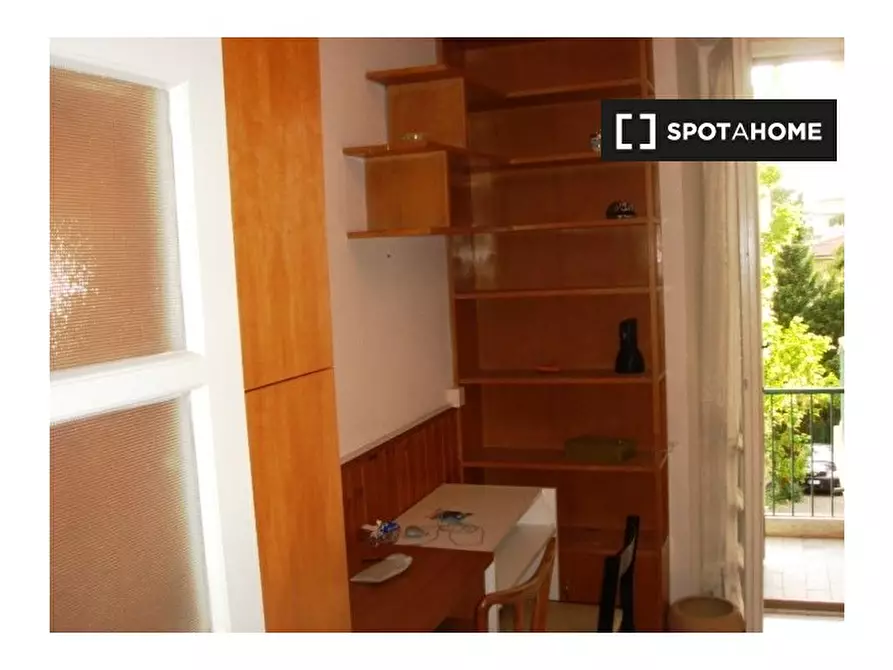 Immagine 2 di Camera condivisa in affitto  in Via Adelmo Maribelli a Perugia