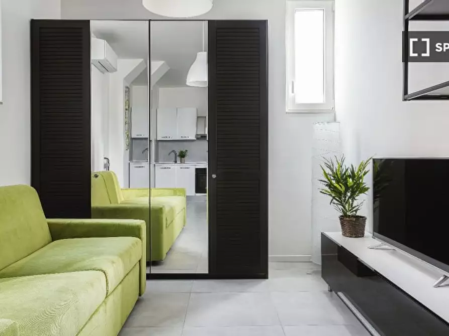 Immagine 18 di Ufficio in affitto  in Via Giovanni Battista Cassinis a Milano