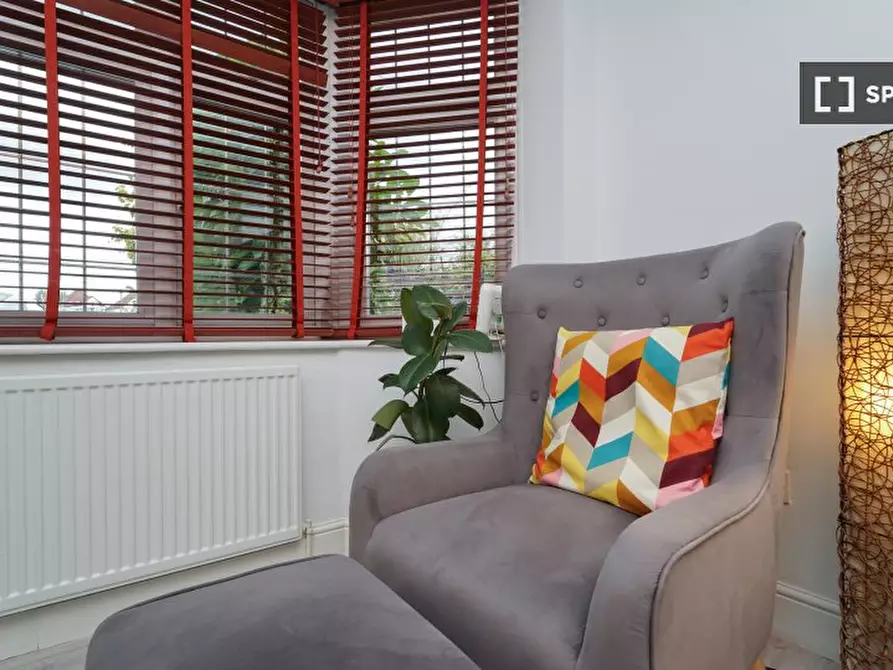 Immagine 14 di Appartamento in affitto  in Brampton Gardens a West Molesey
