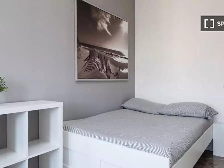 Immagine 10 di Camera condivisa in affitto  in Via Nocera Umbra a Roma